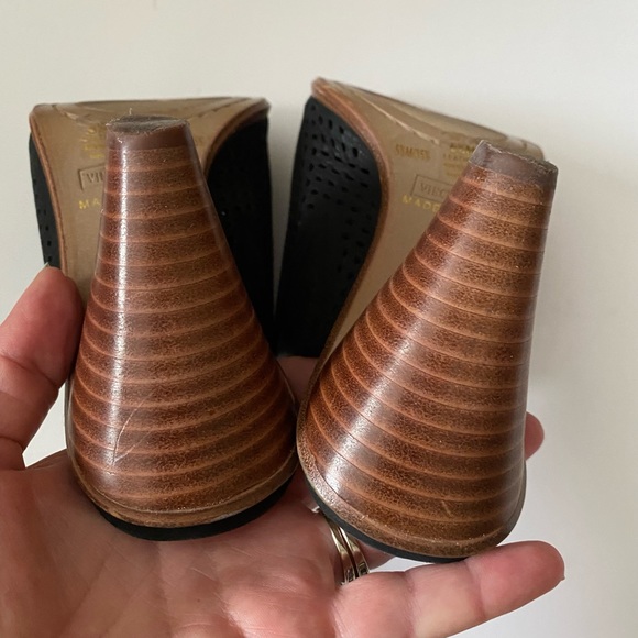 Vince Camuto Peep toe sandal - Picture 9 of 13